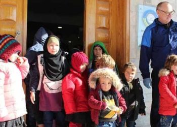 روسيا تستعيد عشرات الأطفال من سوريا والعراق