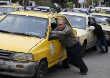 دمشق.. وفاة سائق “تكسي” أثناء وقوفه ضمن طابور لتعبئة البنزين