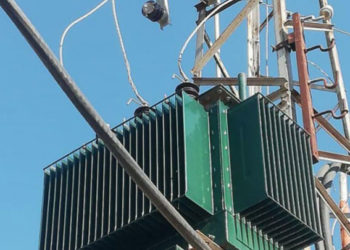 بسبب انقطاع الكهرباء.. لصوص في دمشق يسرقون المحوّلات الكهربائية