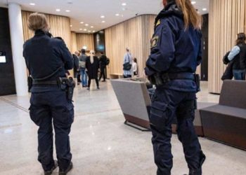 لاصطحابها طفلها إلى سوريا.. الحكم بالسجن 3 سنوات على امرأة سويدية