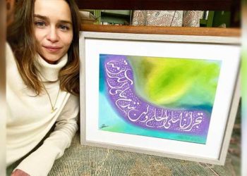 نجمة مسلسل “صراع العروش” تتضامن مع الثورة السورية