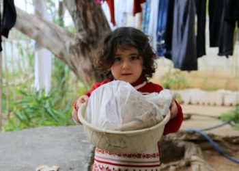 “الأغذية العالمي” يطالب بـ600 مليون دولار كمساعدات غذائية لسوريا