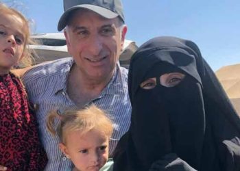 ناشط أسترالي يناشد بلاده لإعادة ابنته من مخيم بريف الحسكة