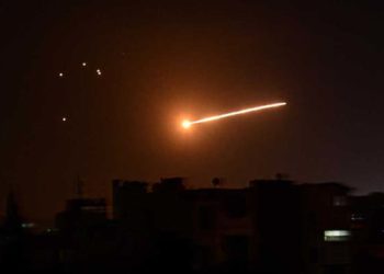 قصف إسرائيلي جديد يطال دمشق وريفها والنظام يكتفي بنقل الخبر