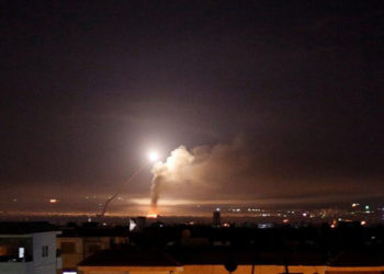 انزلق نحو إسرائيل.. مسؤولون إسرائيليون يبررون سقوط صاروخ لنظام الأسد جنوب النقب