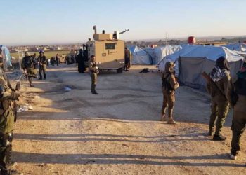 رغم الحملة الأمنية لقسد.. مقتل لاجئ عراقي في مخيم الهول بالحسكة