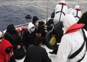 بينهم سوريون.. تركيا توقف 48 طالب لجوء قرب حدود بلغاريا