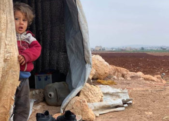 “منسقو الإستجابة” يطالب الأهالي في شمال سوريا الحذر من موجة جديدة لفروس كورونا