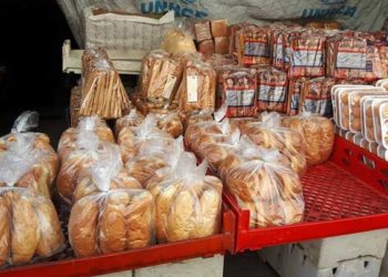 ارتفاع كبير في أسعار الخبز.. ومسؤول في حكومة النظام يعلق على توزيع الخبز عبر الرسائل النصية