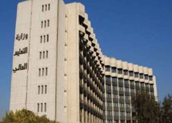 حكومة النظام تعلّق الدوام في الجامعات والمعاهد بسبب كورونا