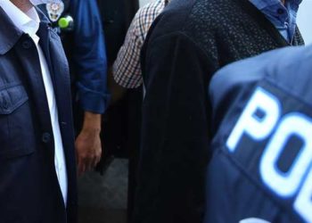 تركيا.. توقيف 10 مشتبهين من موقعي بيان الضباط المتقاعدين