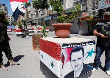 منها التحرش بالنساء.. انتهاكات يرتكبها عناصر “الأمن العسكري” التابع للنظام في دير الزور
