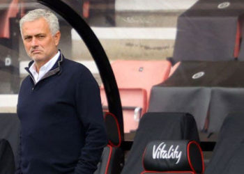 مورينيو يحصد “ثروة طائلة” بسبب قرارات إقالته من الأندية التي درّبها