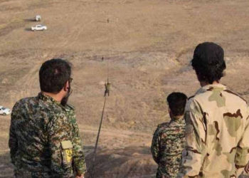 ميليشيا “فاطميون” تعتقل ضابط وخمسة عناصر تابعين للنظام على طريق “حلب – الرقة”