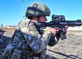 الدفاع التركية تعلن تحييد 9 من عناصر “ب ي د” شمالي سوريا