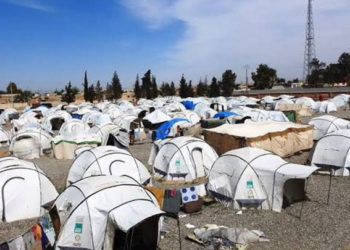 قوات النظام تمهل سكان مخيم بريف الرقة 48 ساعة لإخلائه