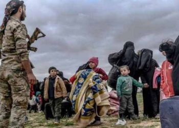 وصول حافلات إلى الهول لنقل عشرات العوائل إلى مخيم داخل العراق