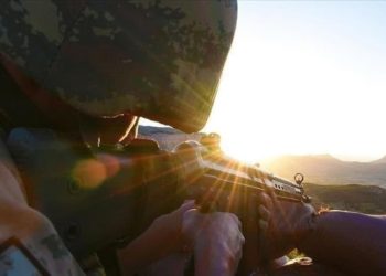 بعمليتين منفصلتين.. الدفاع التركية تؤكد مقتل 5 عناصر من قسد شمال سوريا