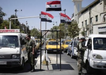 وصول الدفعة الأولى من عائلات مقاتلي “تنظيم الدولة” من مخيم الهول إلى العراق