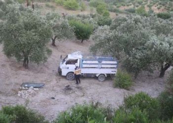 مقتل امرأتين وإصابة 8 نساء وشاب بحادث سير في ريف إدلب الغربي