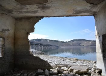 وفاة امرأة بعد سقوط حائط منزلها عليها في دير الزور