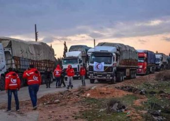 قوات النظام تحتجز شاحنة مساعدات لـ “الهلال الأحمر” في ريف الرقة