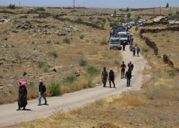 اتفاق يقضي بعودة الأهالي إلى عدة قرى في منطقة اللجاة شرقي درعا