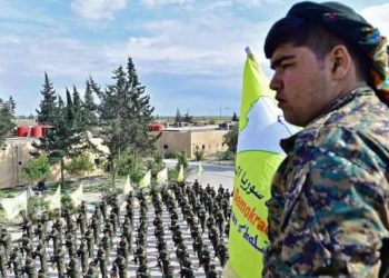 لمحاولتهم الفرار .. قوات “PYD” تنقل عشرات العناصر من الرقة إلى الحسكة