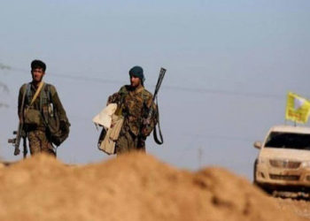 مسؤول من “قسد” يقتل خبّازاً بريف دير الزور