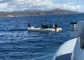 القوات اللبنانية تضبط 60 مهاجراً سورياً حاولوا الوصول إلى قبرص