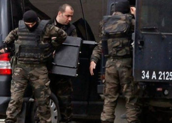 الاستخبارات التركية تنفذ عملية أمنية داخل الأراضي السورية وتعتقل قيادياً في تنظيم الدولة “صورة”