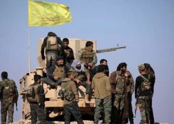 إصابة عدد من عناصر “قسد” إثر استهداف سيارة عسكرية في دير الزور