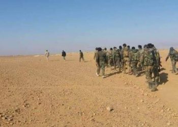 قتيل وجريح مدنيان باشتباكات بين “الدفاع الوطني” و”حزب الله” العراقي شرقي حمص