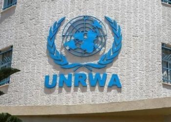 فلسطينيو سوريا يشتكون تأخر “أونروا” في صرف المساعدات المالية والغذائية
