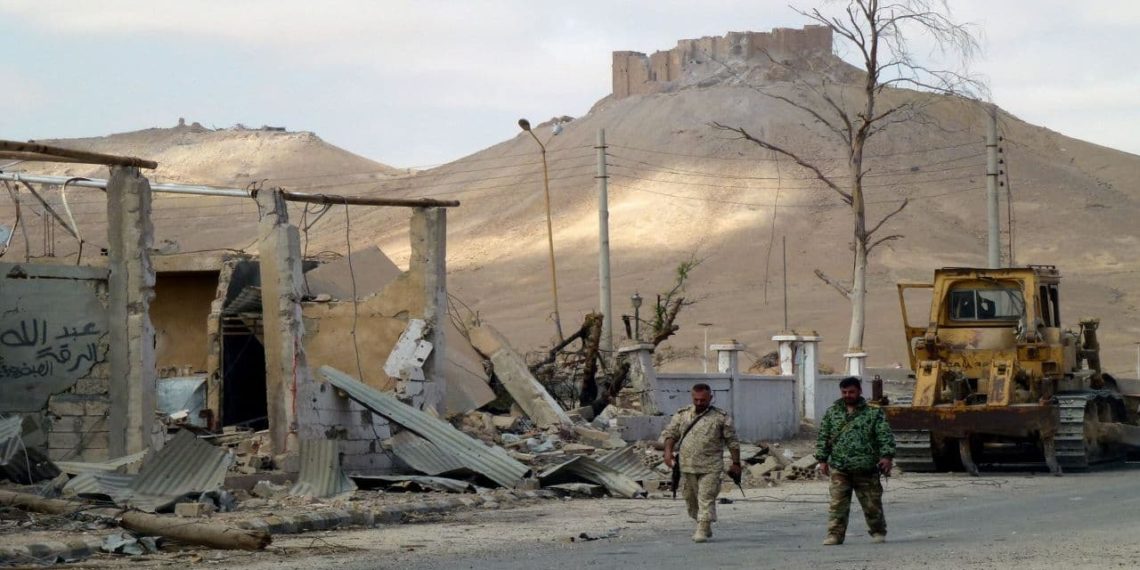 ميليشيا فاطميون تنقّب عن الآثار جنوبي الرقة