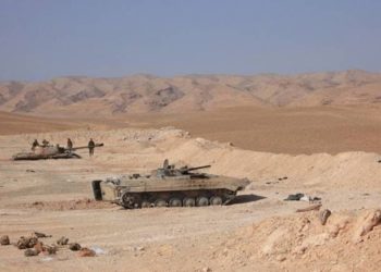 وكالة روسية: النظام يرسل تعزيزات عسكرية “ضخمة” إلى البادية