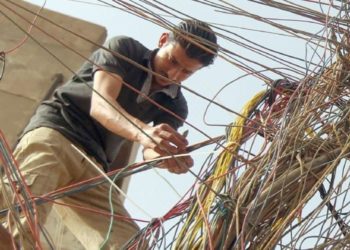 أزمة التيار الكهربائي تفاقم معاناة أهالي ريف دمشق مع ارتفاع درجات الحرارة