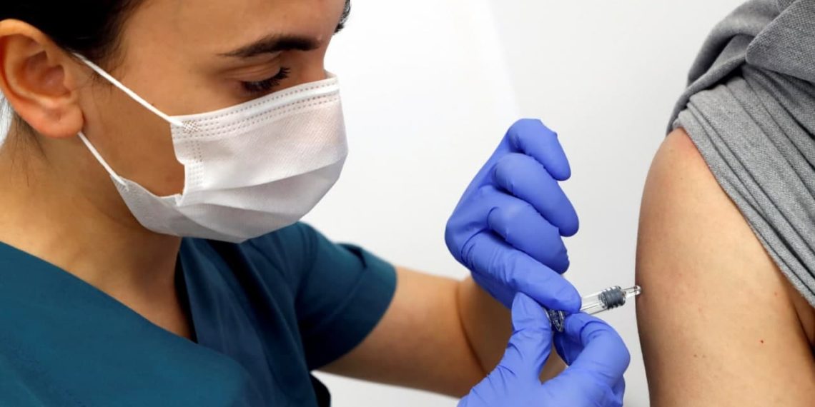 تركيا تعلن فتح باب التلقيح ضد كورونا لمن تزيد أعمارهم عن 25 عاماً
