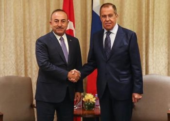 تشاووش أوغلو: سنواصل العمل مع روسيا لاستمرار الهدوء في سوريا