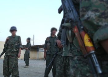 الرقة.. قوات “PYD” تختطف فتاتين لتجنيدهما في صفوفها