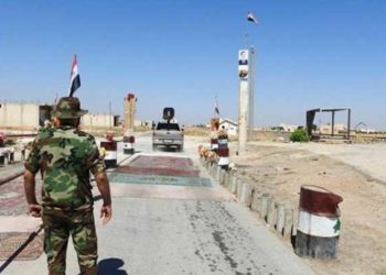 بحجة عدم وجود ترخيص.. الفرقة الرابعة تنهب التجار والصناعيين بريف حمص