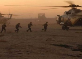 مستعيناً بطائرات التوجيه بالليزر.. التحالف الدولي ينفذ عملية إنزال شرقي دير الزور