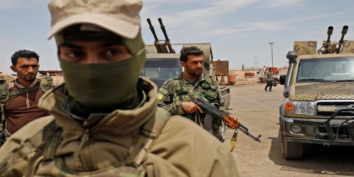 مدعومة بالتحالف الدولي.. قسد تقتحم بلدة في دير الزور