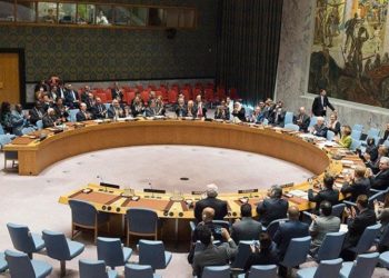 فرنسا تهدد بقطع الدعم عن سوريا في حال منعت روسيا إدخال المساعدات عبر المعابر