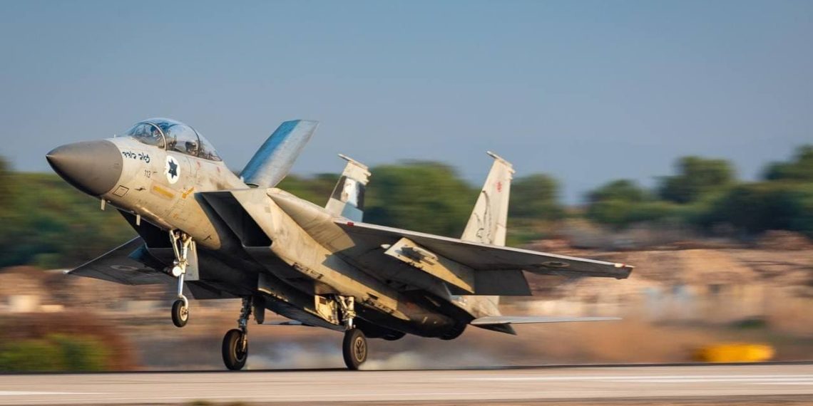 الطيران الإسرائيلي يستهدف 12 موقعاً عسكرياً لإيران في دمشق منذ 2021