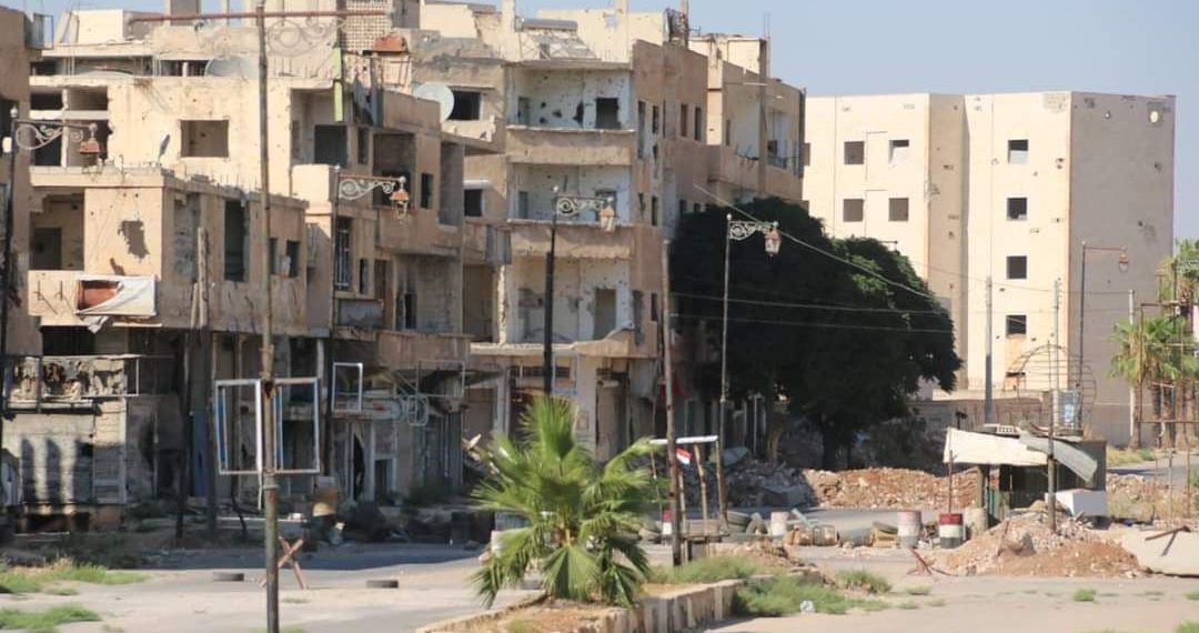 أبرزهم أصحاب الأمراض المزمنة.. إغلاق الطرق يثقل كاهل الأهالي في درعا البلد