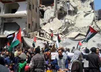 عودة 700 عائلة إلى مخيم “اليرموك” دون تأمين الخدمات الأساسية