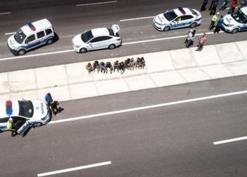 تركيا.. توقيف 10 سوريين في “قونيا” بعد أن طاردتهم الشرطة