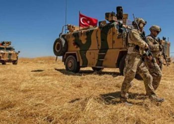 بريطانيا تندد بمقتل جنديين تركيين بريف حلب