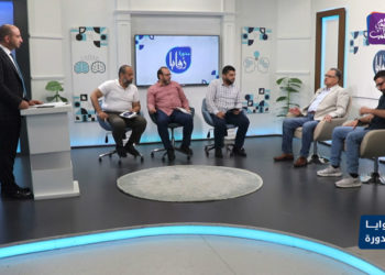 زوايا مدورة  : الثوة السورية.. بين السلمية والتسليح